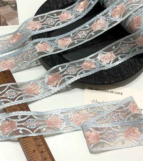 Vintage Embroidered Net Edging Lace No 801